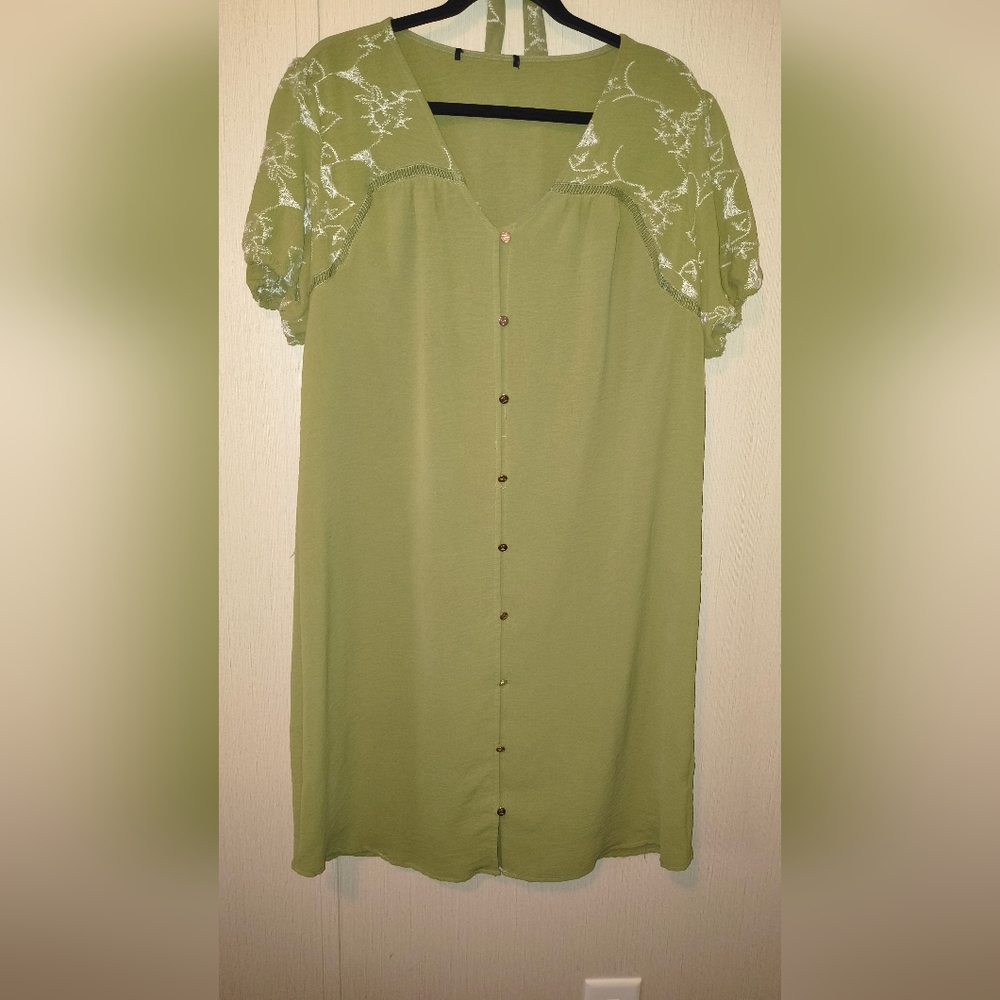 Green Button-Down Dress with Lace Sleeves